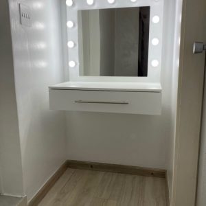 700 X 470 1 DRAWER FLOATING VANITY WITH FRAMED HOLLYWOOD MIRROR